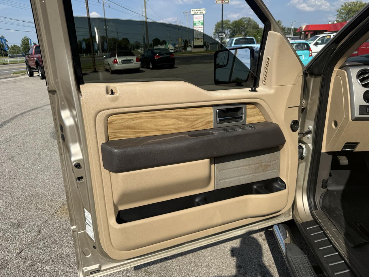 Ford F-150 Lariat 2011