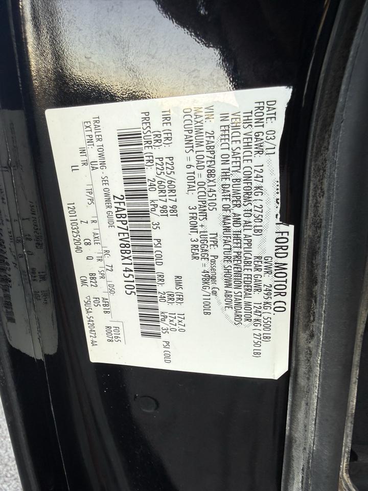 Ford Crown Victoria LX 2011