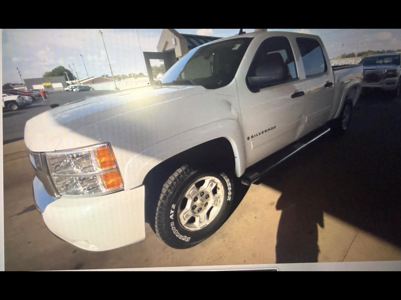 Chevrolet Silverado 1500 1LT Crew Cab 4WD 2007