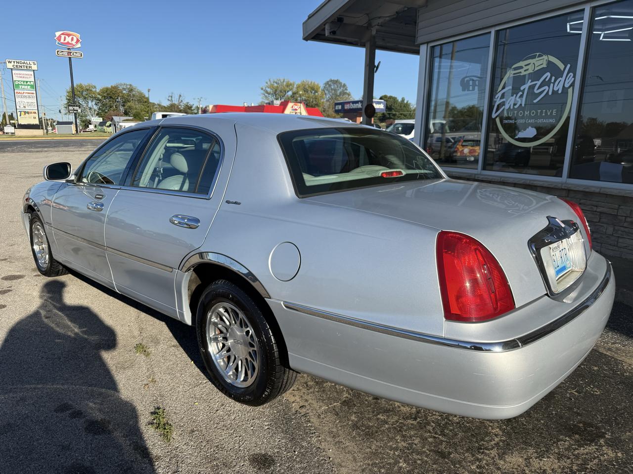 Lincoln Town Car Signature 2002
