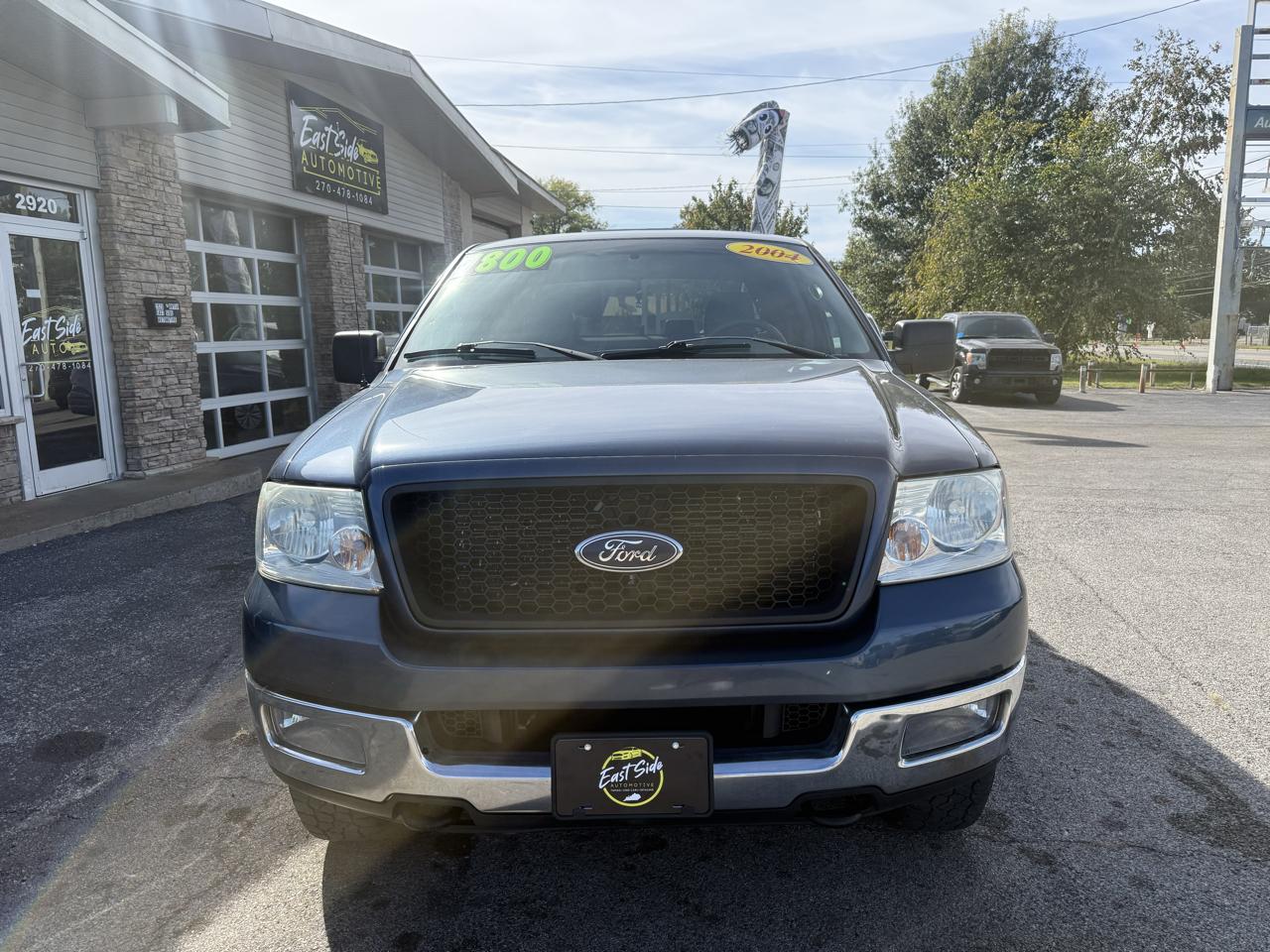 Ford F-150 4WD SuperCrew 145" XLT 2004