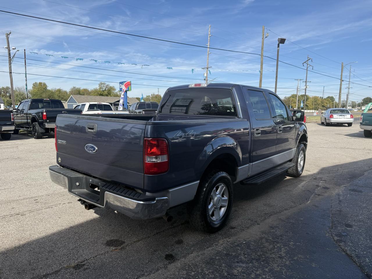 Ford F-150 4WD SuperCrew 145" XLT 2004