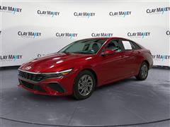 2024 Hyundai Elantra 