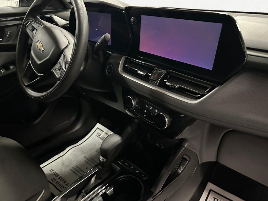 2024 Chevrolet TrailBlazer LT - Photo 16