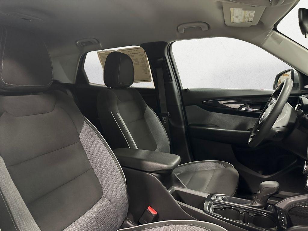 2024 Chevrolet TrailBlazer LT - Photo 17