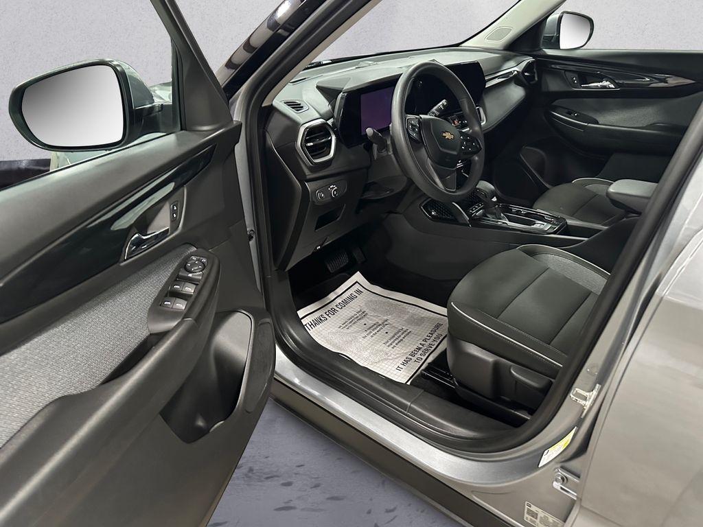 2024 Chevrolet TrailBlazer LT - Photo 24