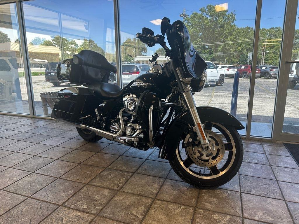 2010 Harley-Davidson FLHX FLHX