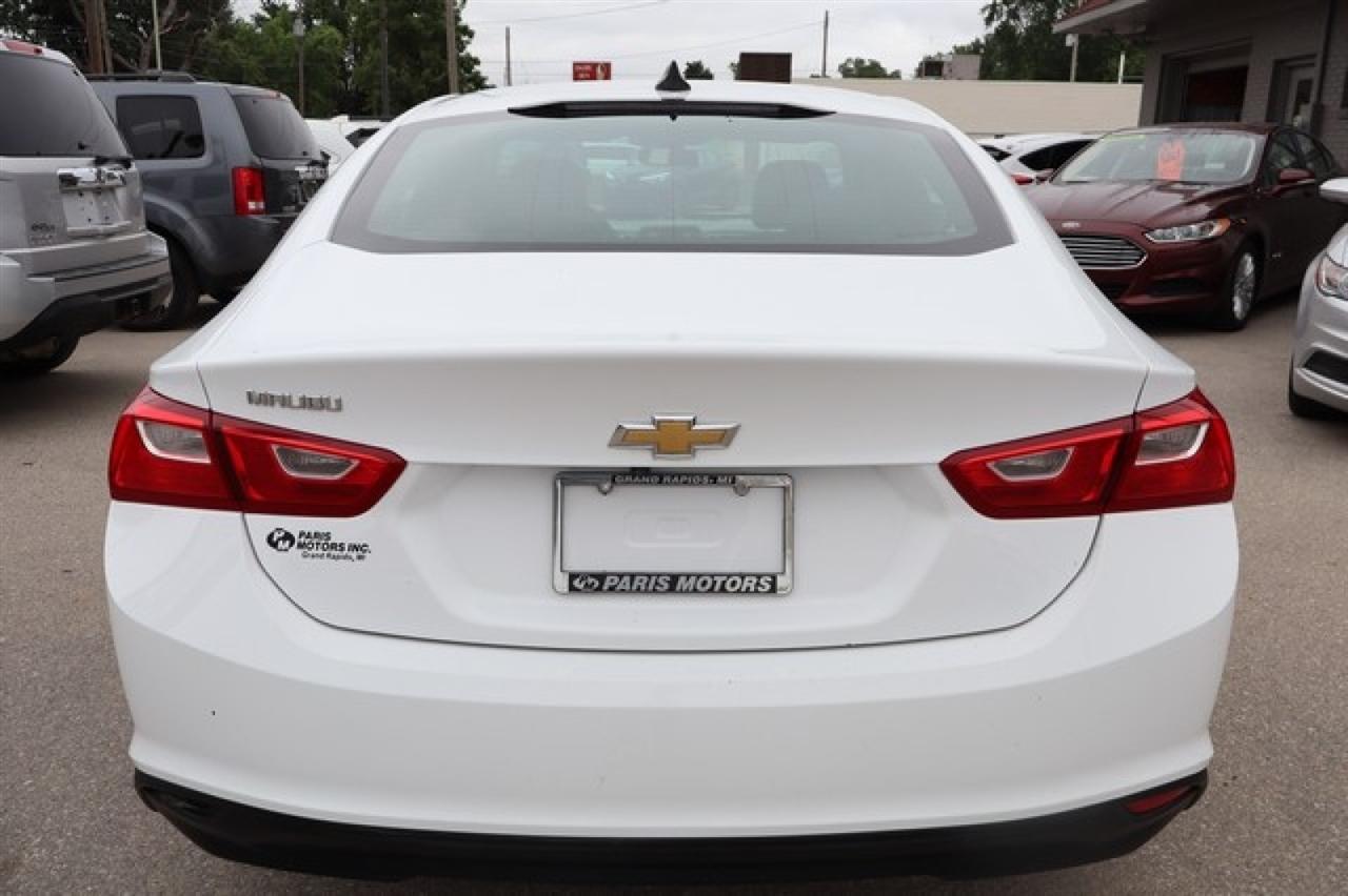 Chevrolet Malibu  2017