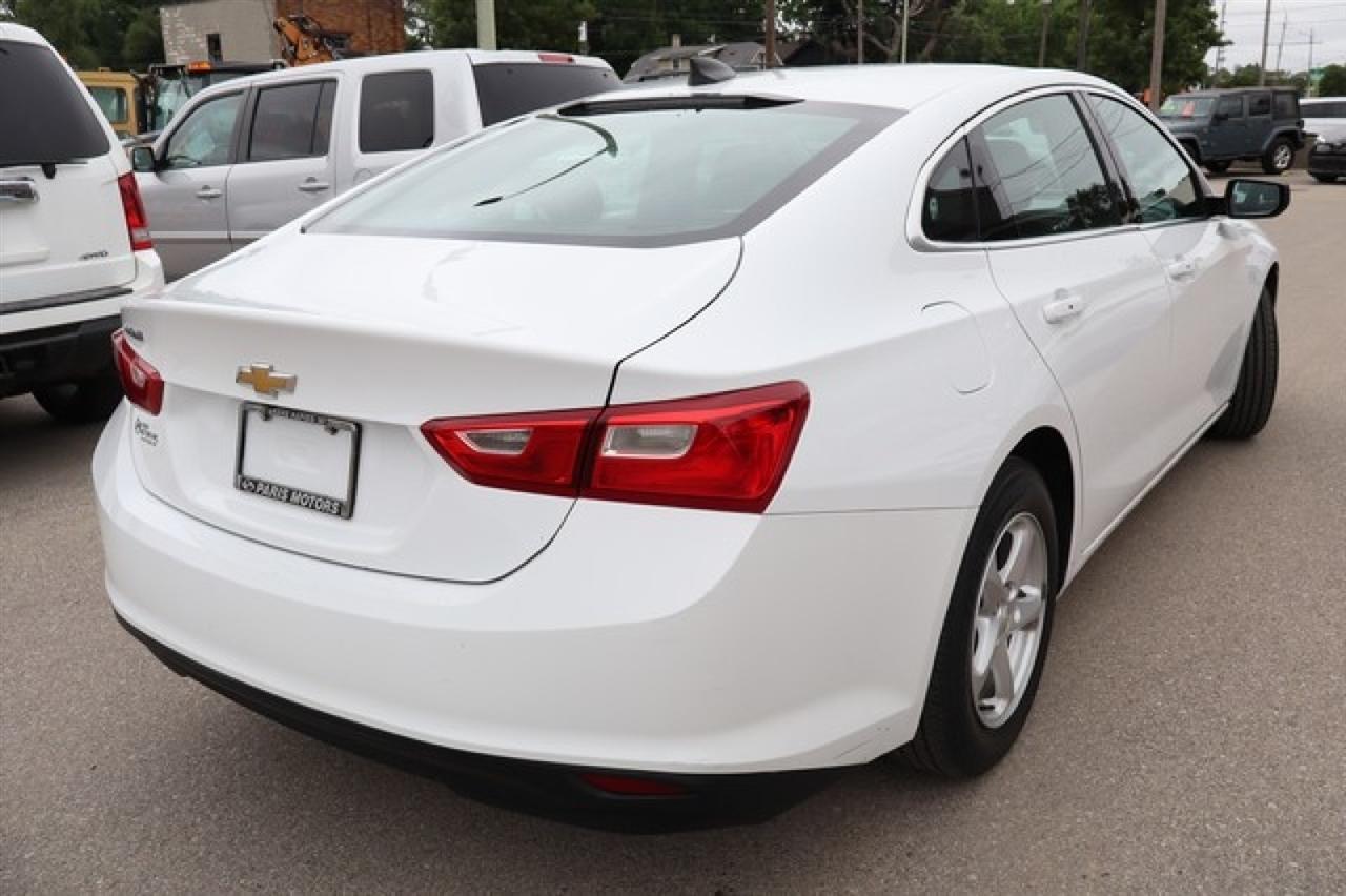 Chevrolet Malibu  2017