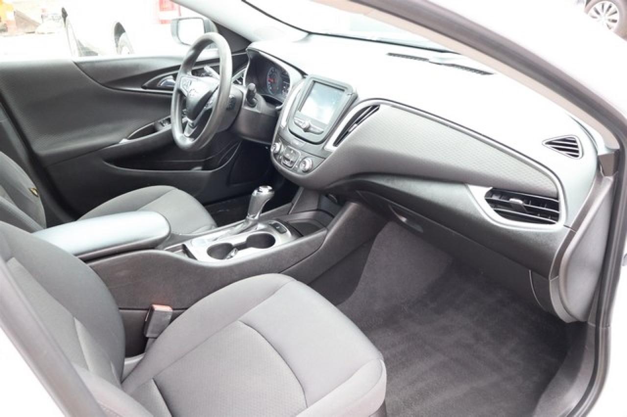 Chevrolet Malibu  2017