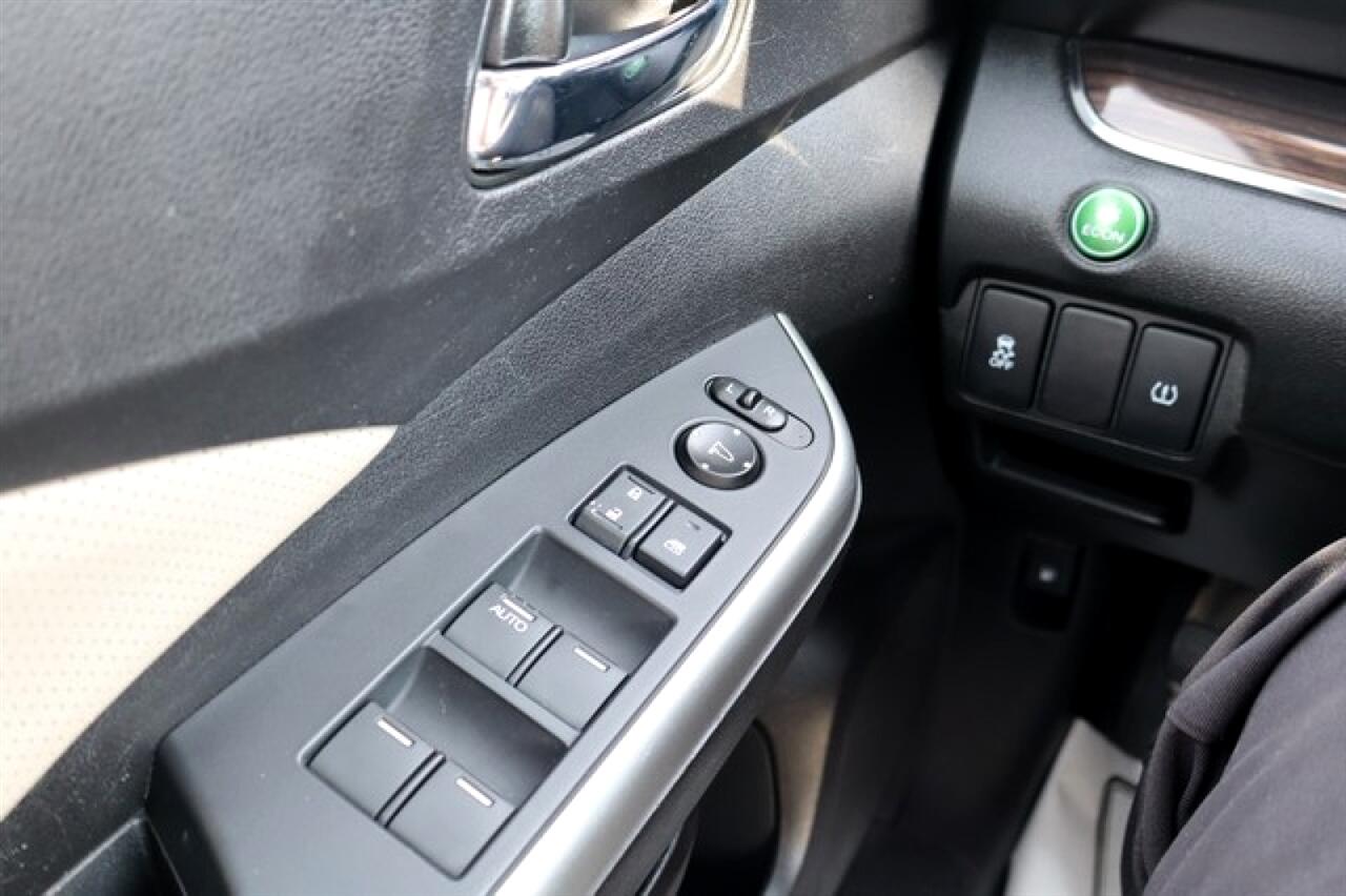 2016 Honda CR-V EX-L photo 11