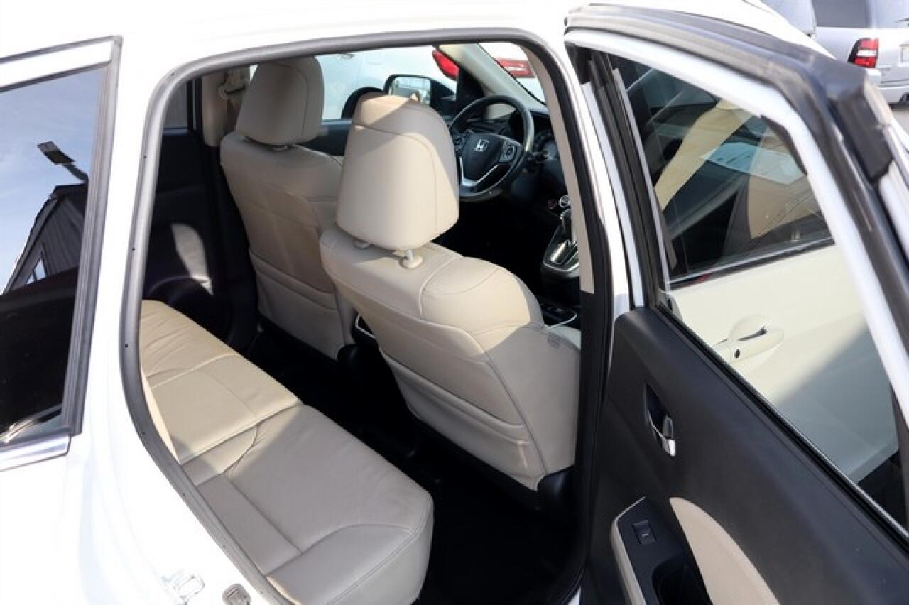 2016 Honda CR-V EX-L photo 16