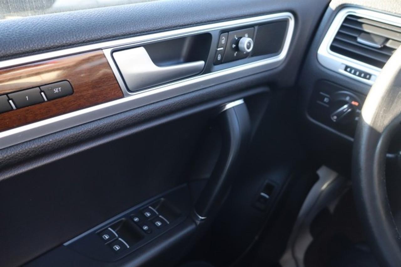 Volkswagen Touareg  2016