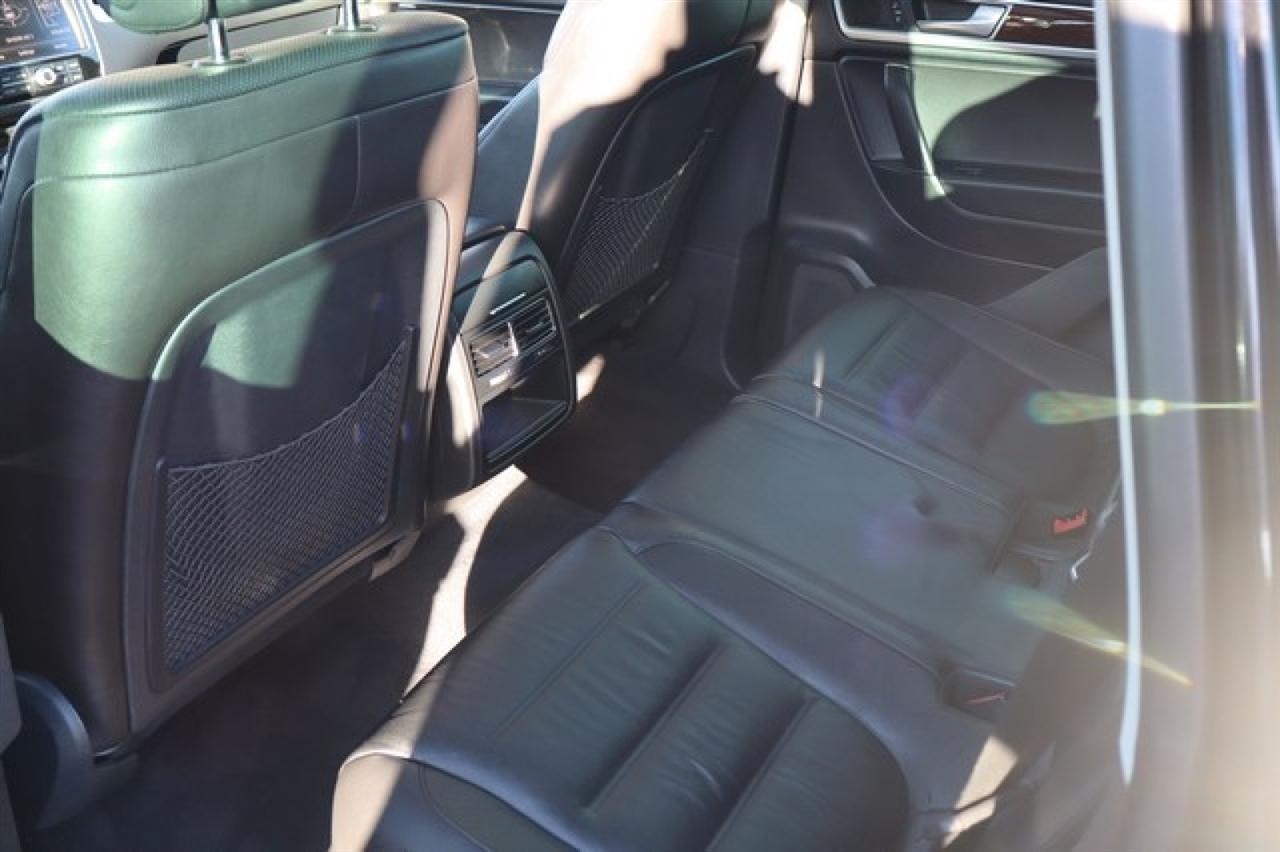 Volkswagen Touareg  2016