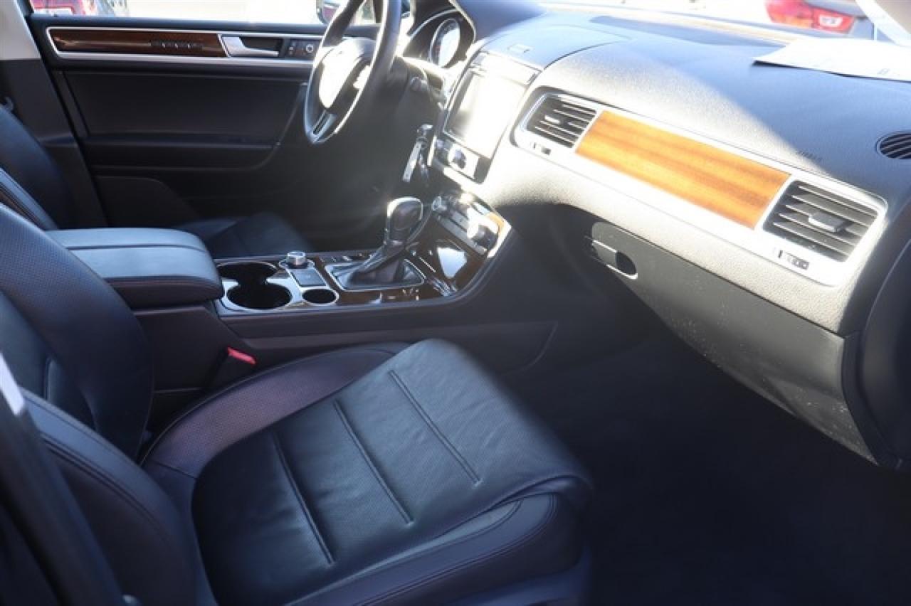 Volkswagen Touareg  2016