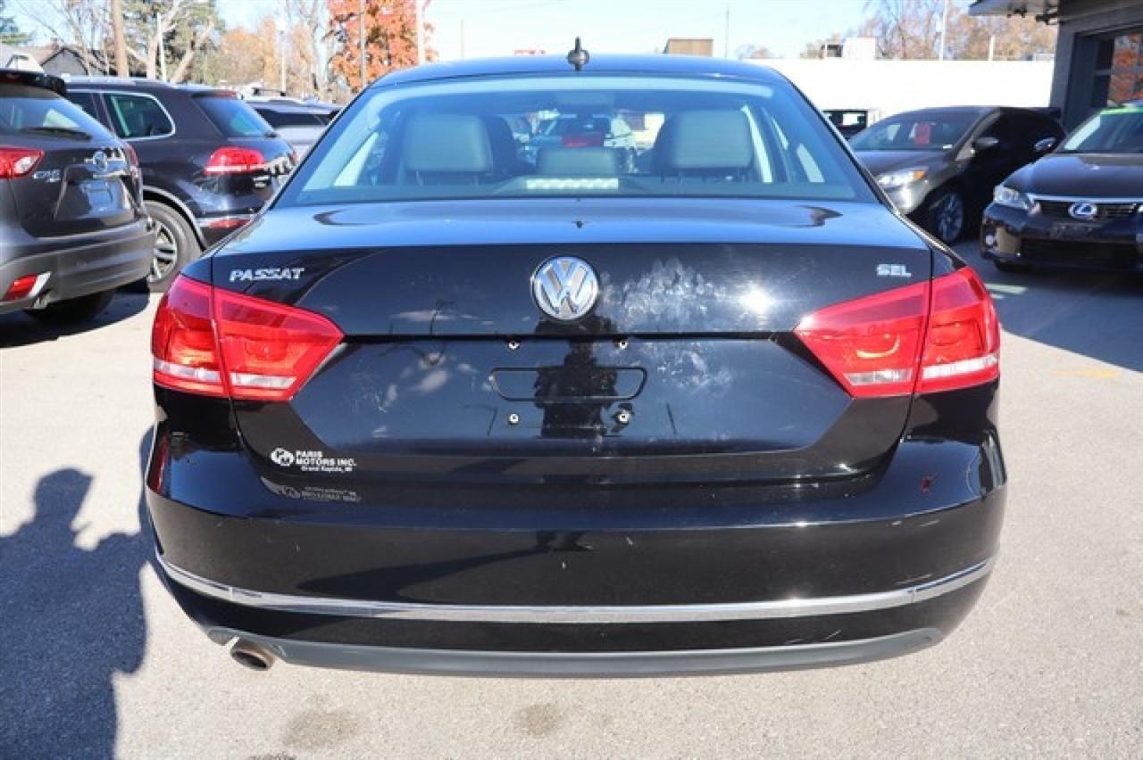 Volkswagen Passat  2012
