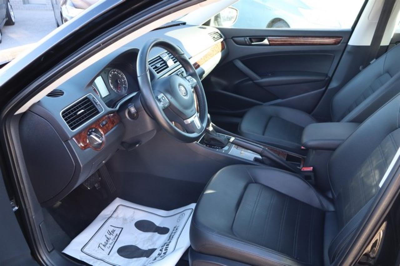 Volkswagen Passat  2012