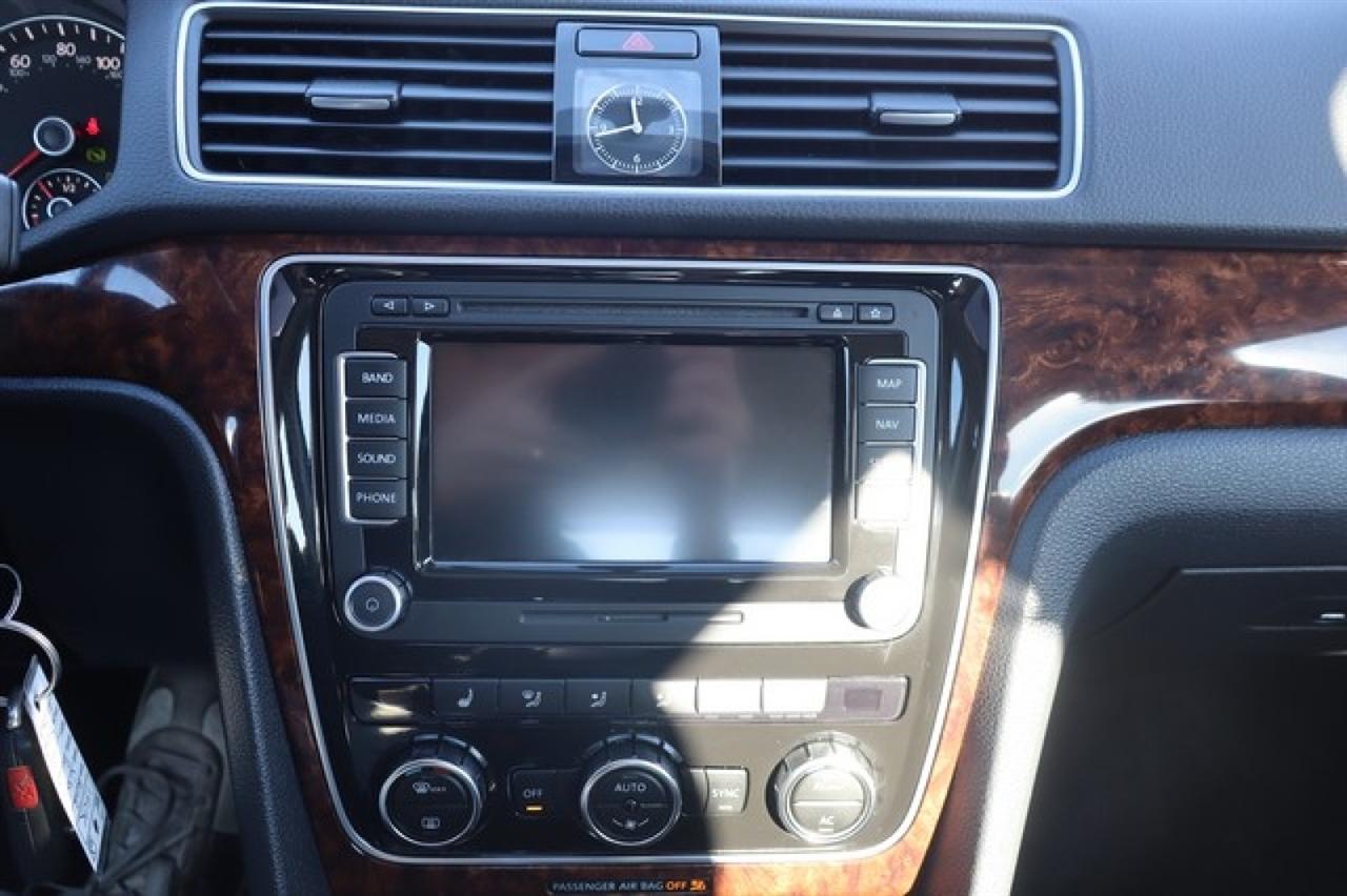 Volkswagen Passat  2012