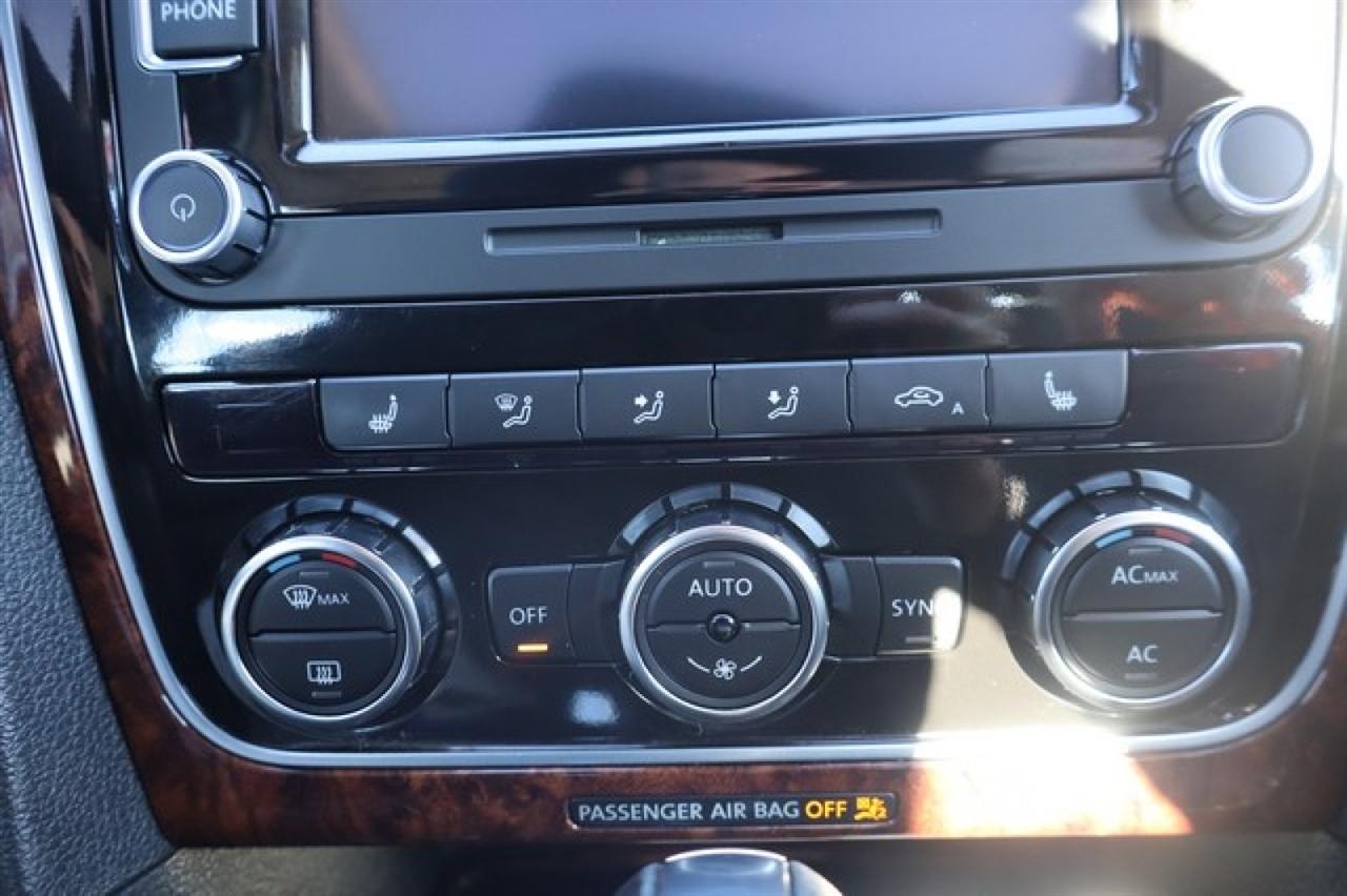 Volkswagen Passat  2012