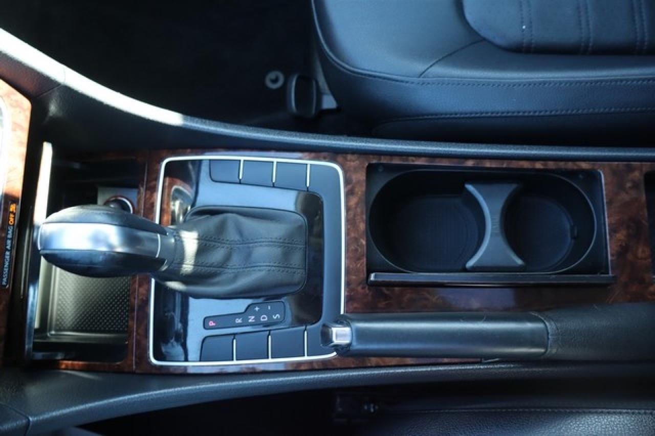 Volkswagen Passat  2012