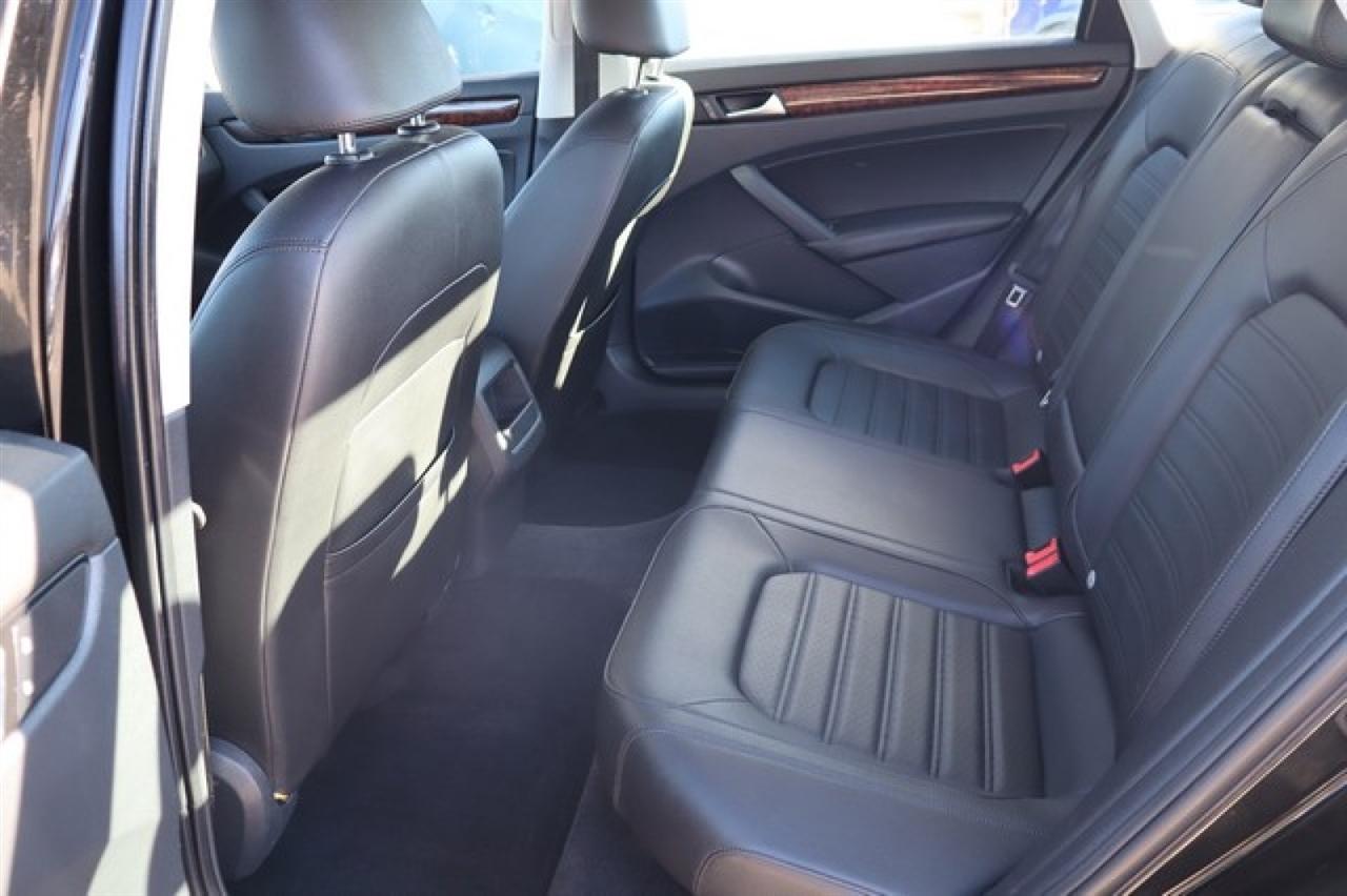 Volkswagen Passat  2012