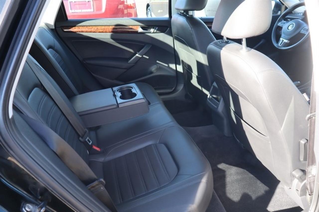 Volkswagen Passat  2012