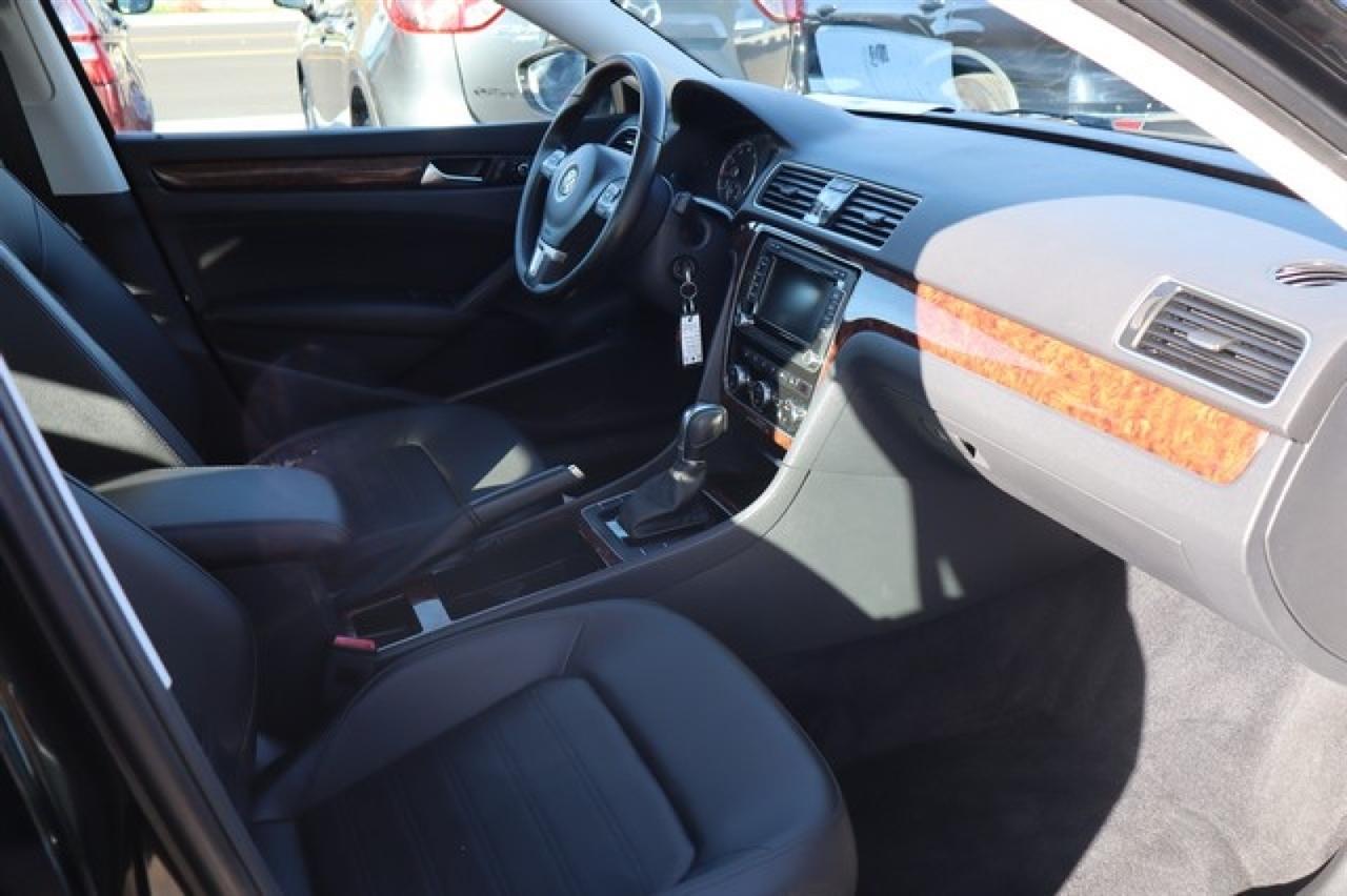 Volkswagen Passat  2012