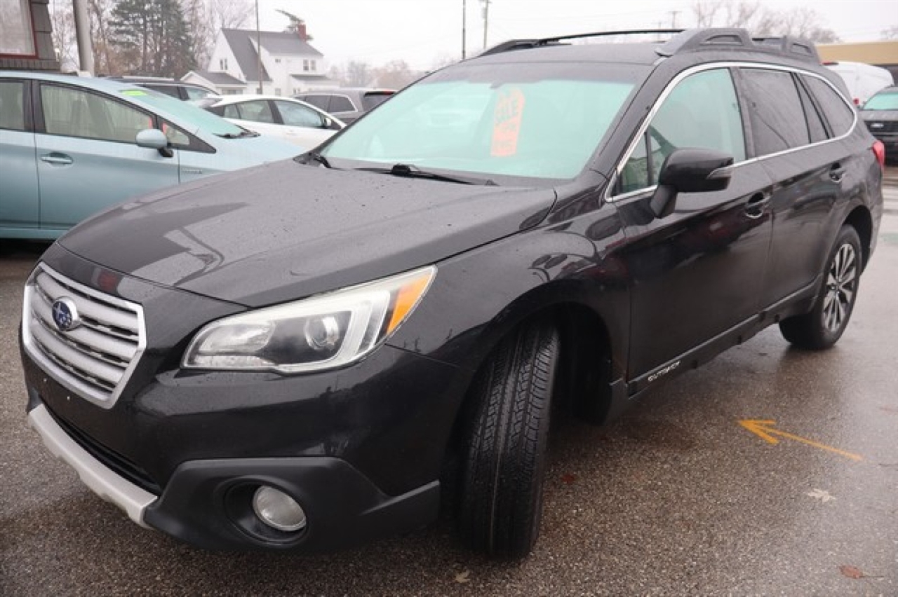 2016 Subaru Outback 2.5i Limited photo 2