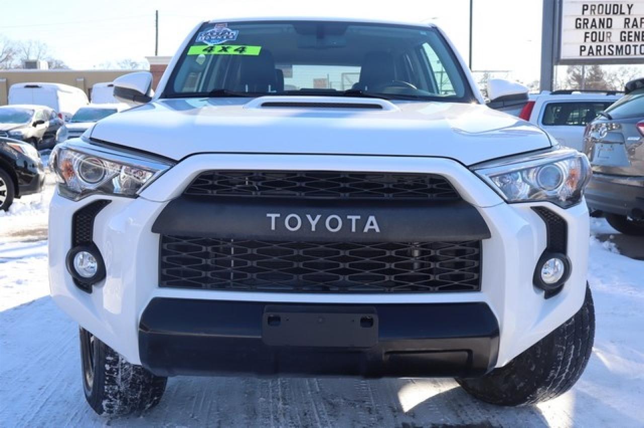 Toyota 4Runner  2016