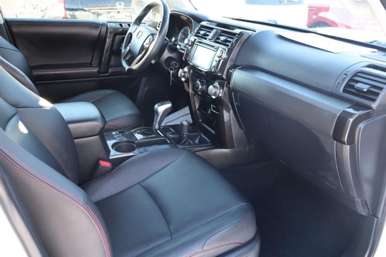 Toyota 4Runner  2016