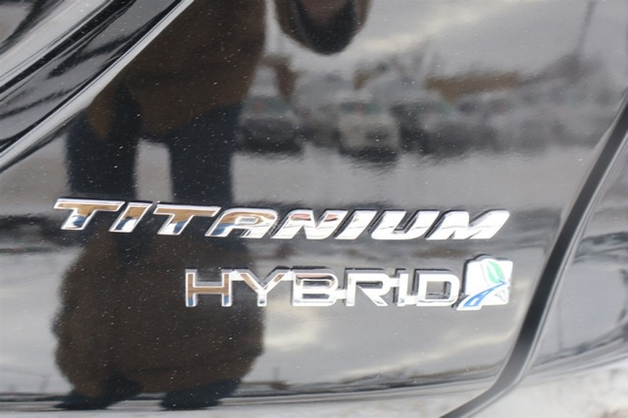 Ford Fusion Hybrid  2013