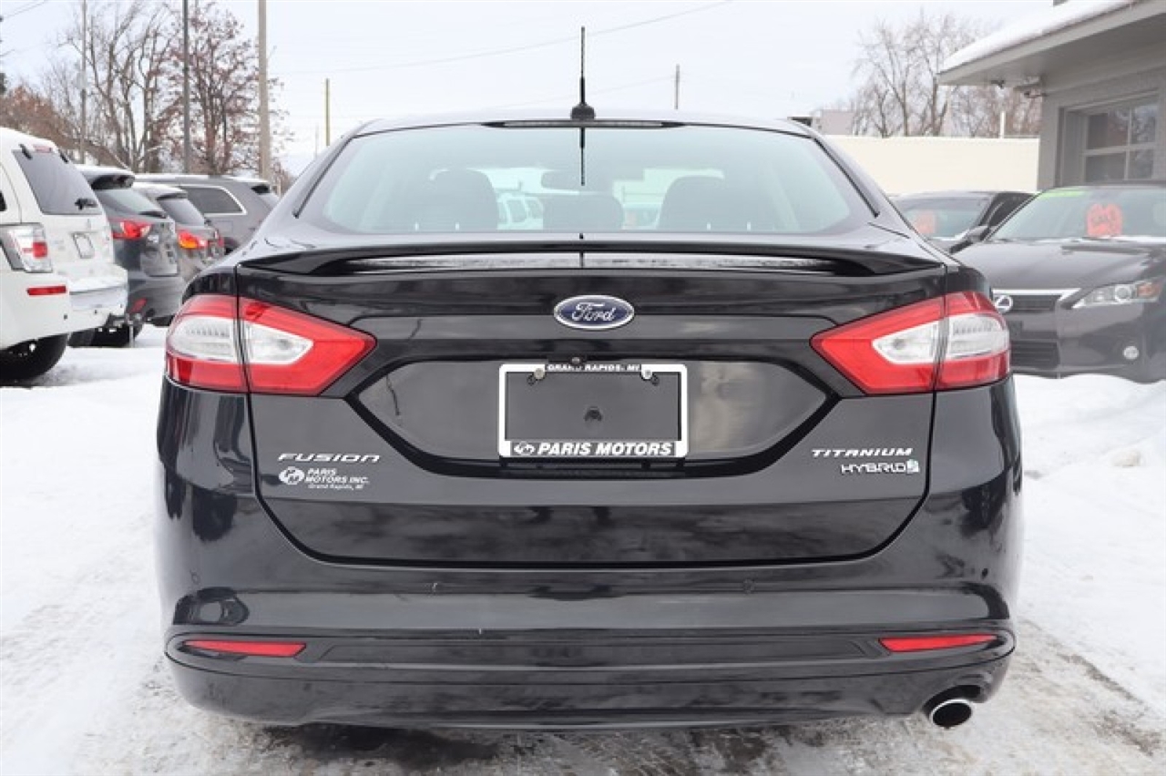 Ford Fusion Hybrid  2013
