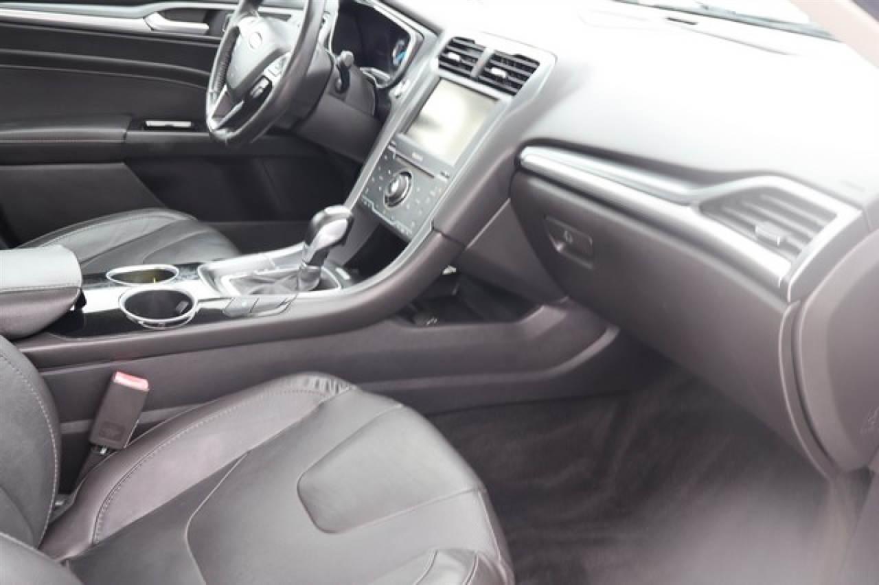 Ford Fusion Hybrid  2013