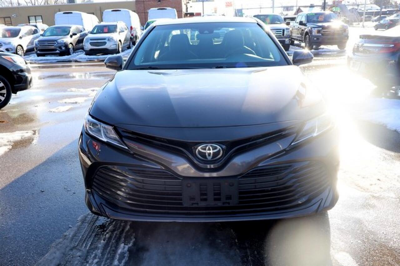 Toyota Camry  2018