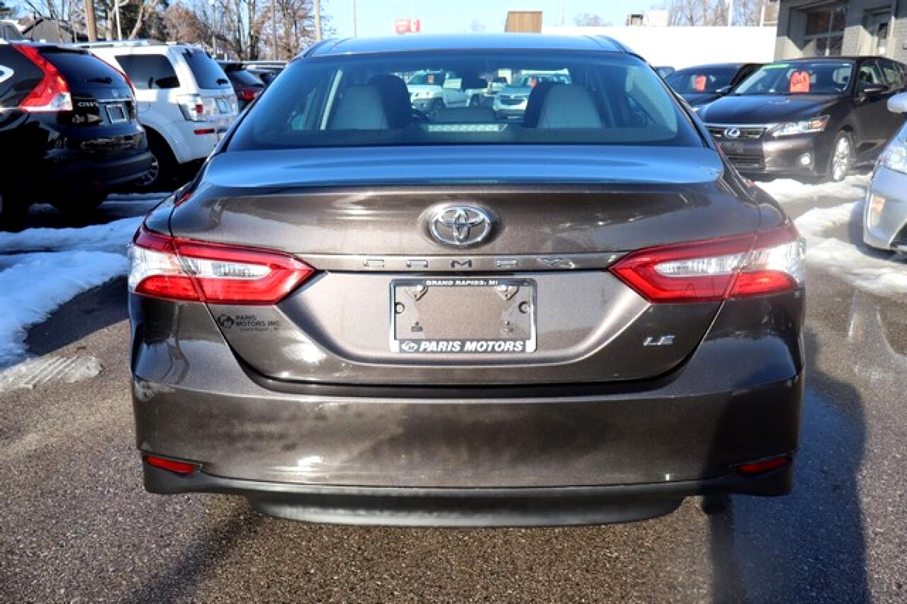 Toyota Camry  2018