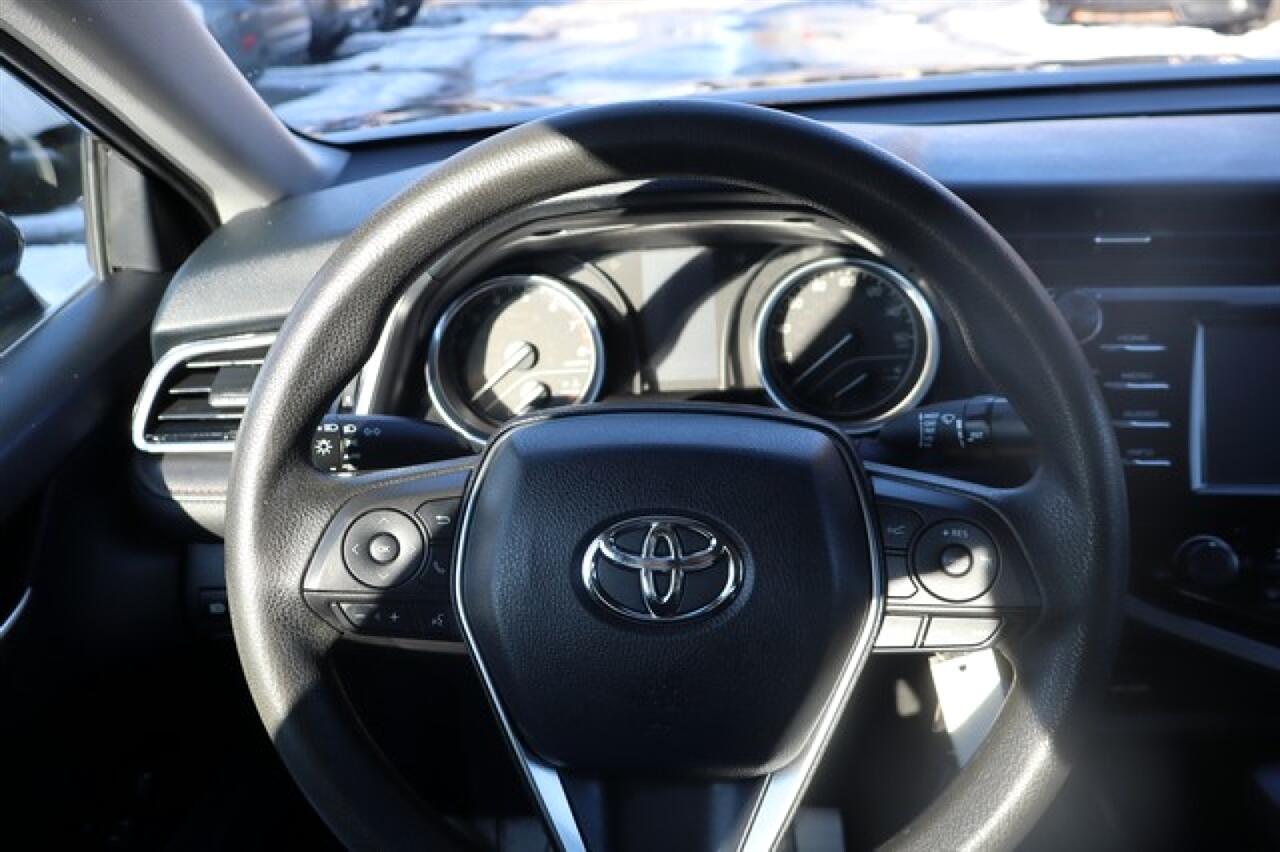 Toyota Camry  2018