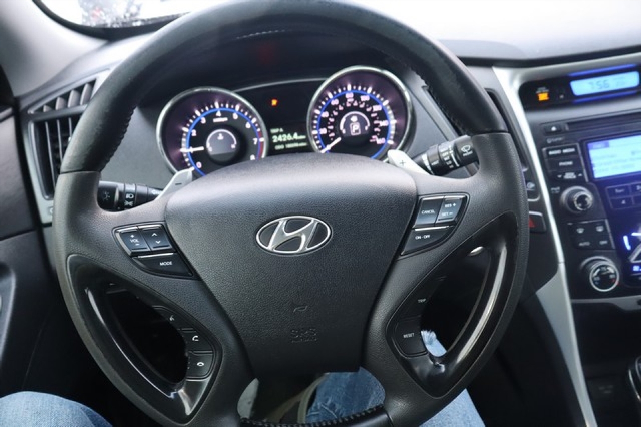 Hyundai Sonata  2012
