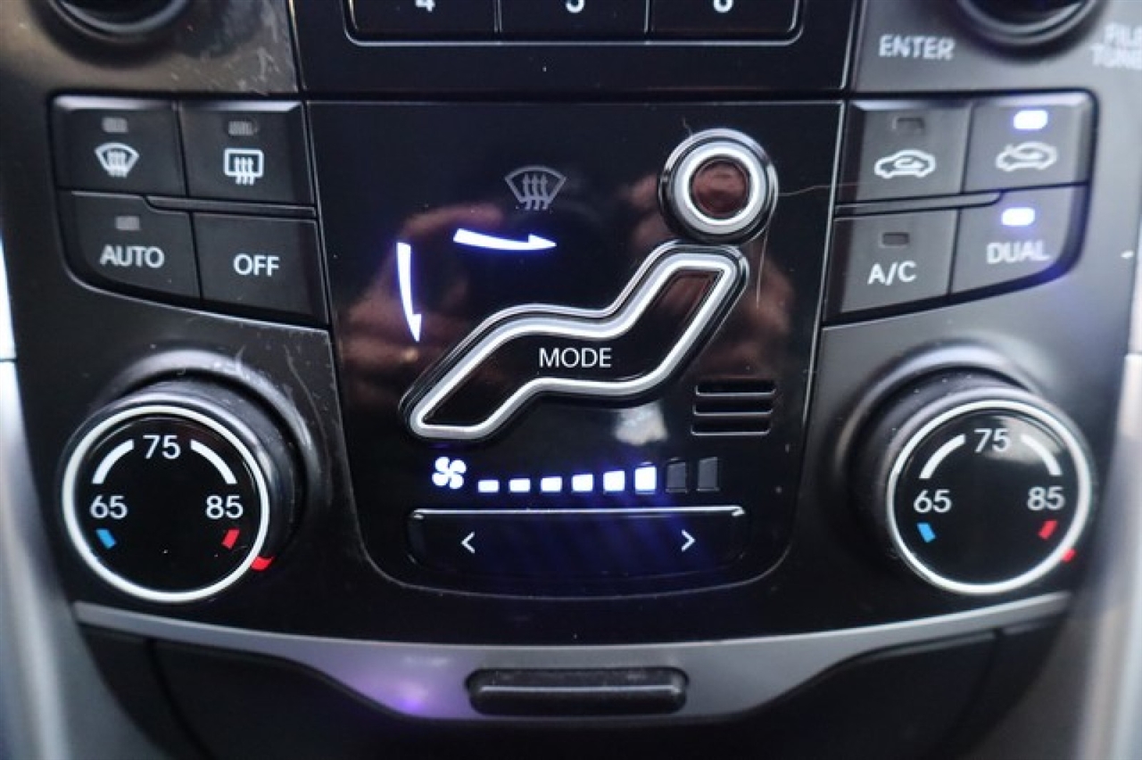 Hyundai Sonata  2012