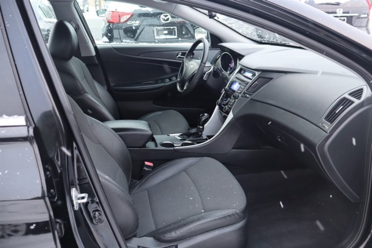 Hyundai Sonata  2012