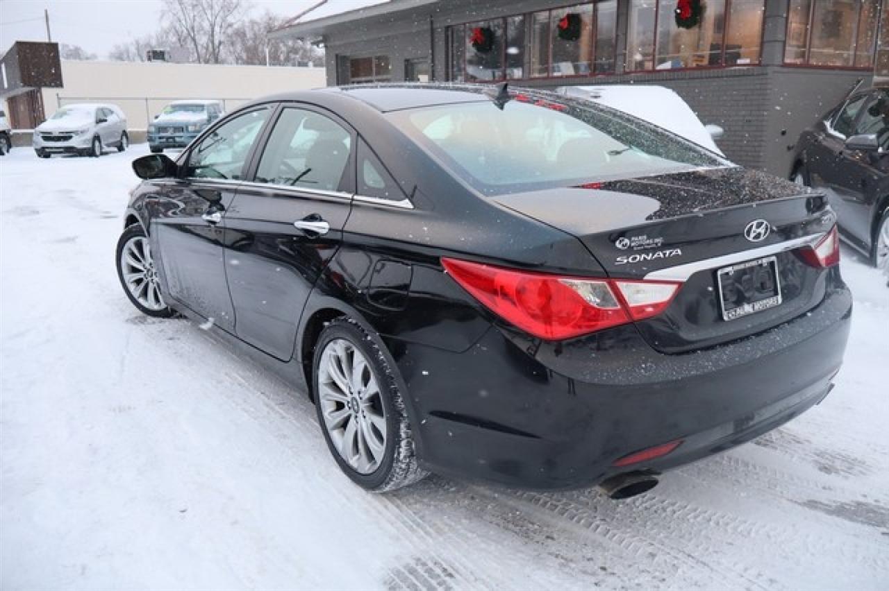 Hyundai Sonata  2012