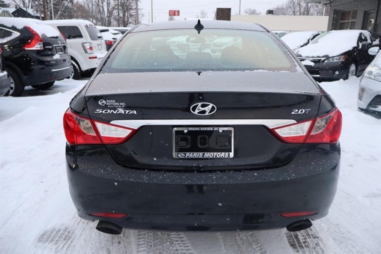 Hyundai Sonata  2012