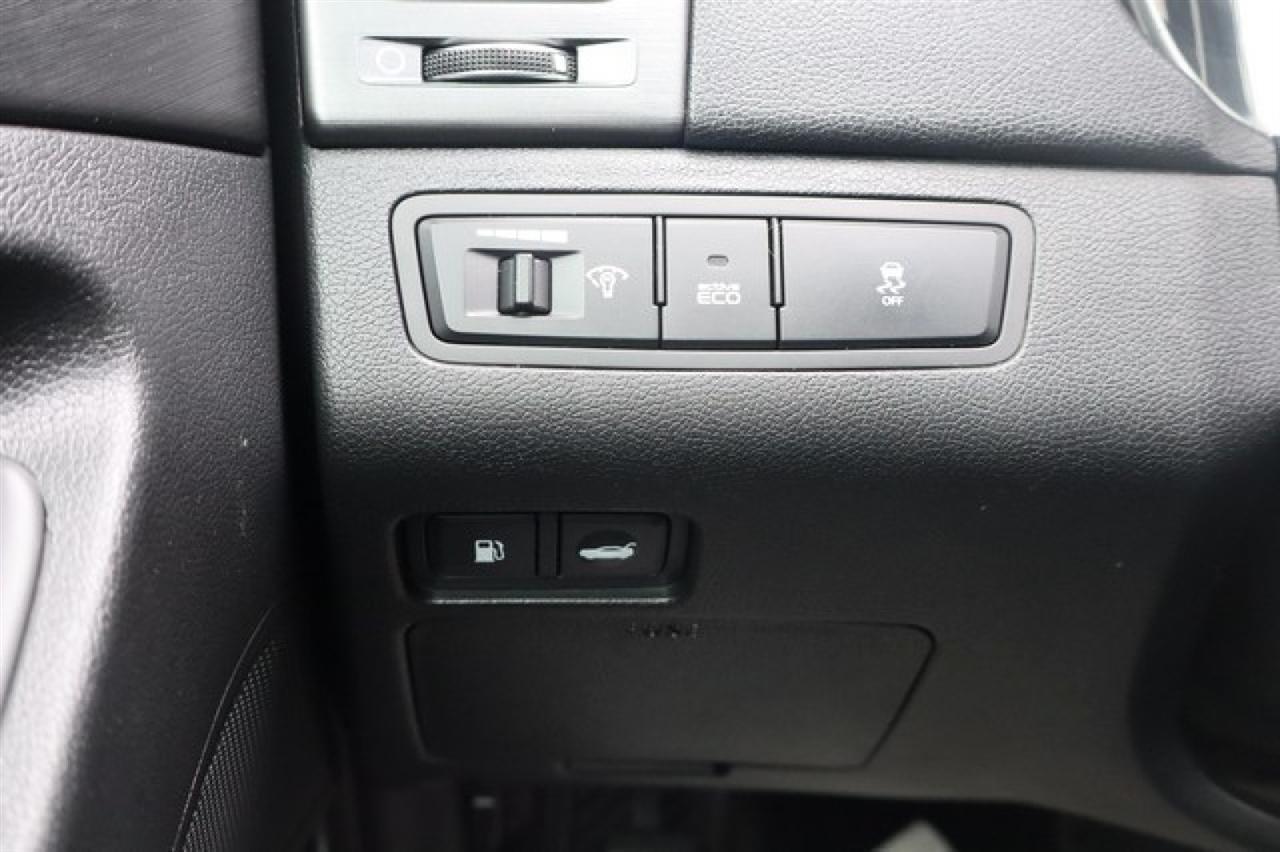 Hyundai Sonata  2012