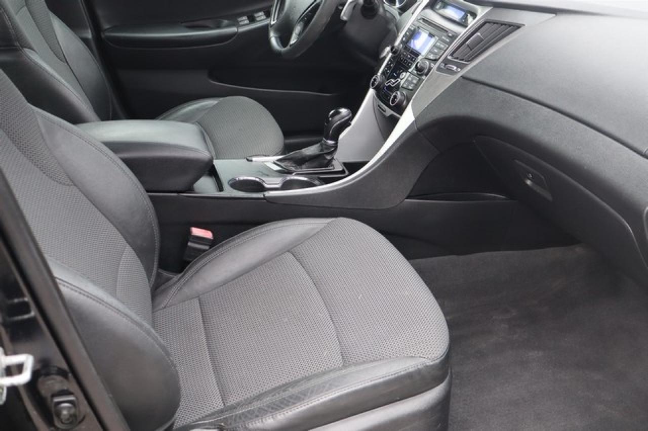 Hyundai Sonata  2012
