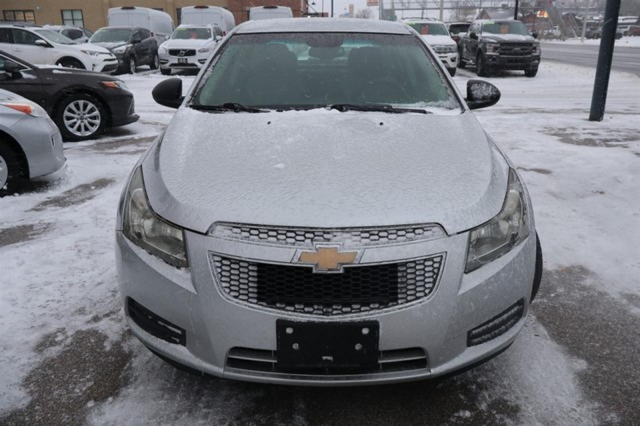 Chevrolet Cruze  2012