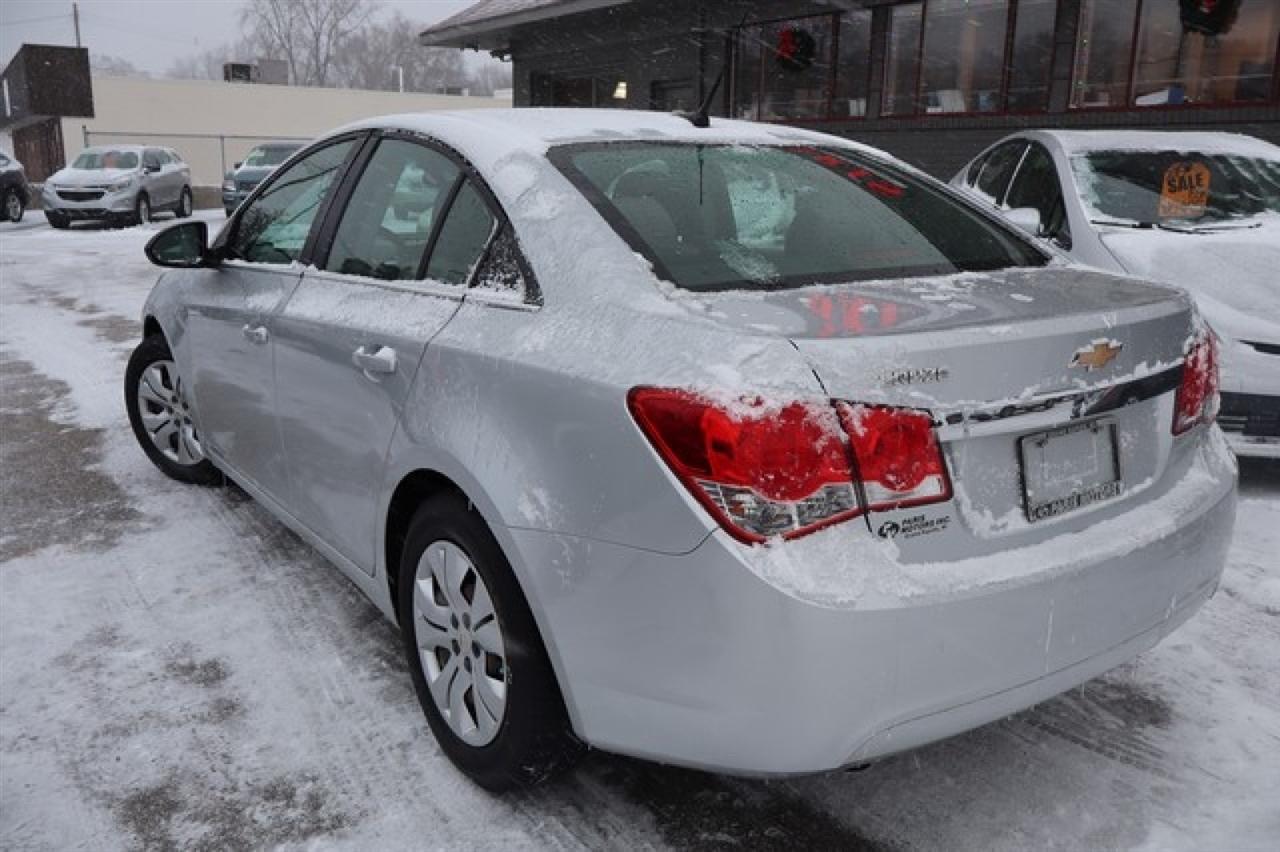 Chevrolet Cruze  2012