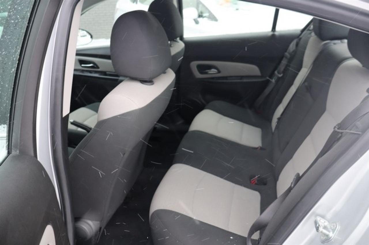 Chevrolet Cruze  2012