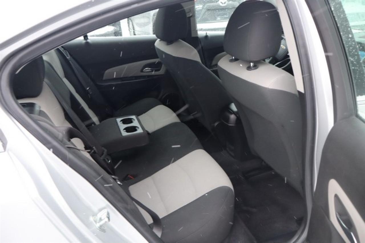 Chevrolet Cruze  2012