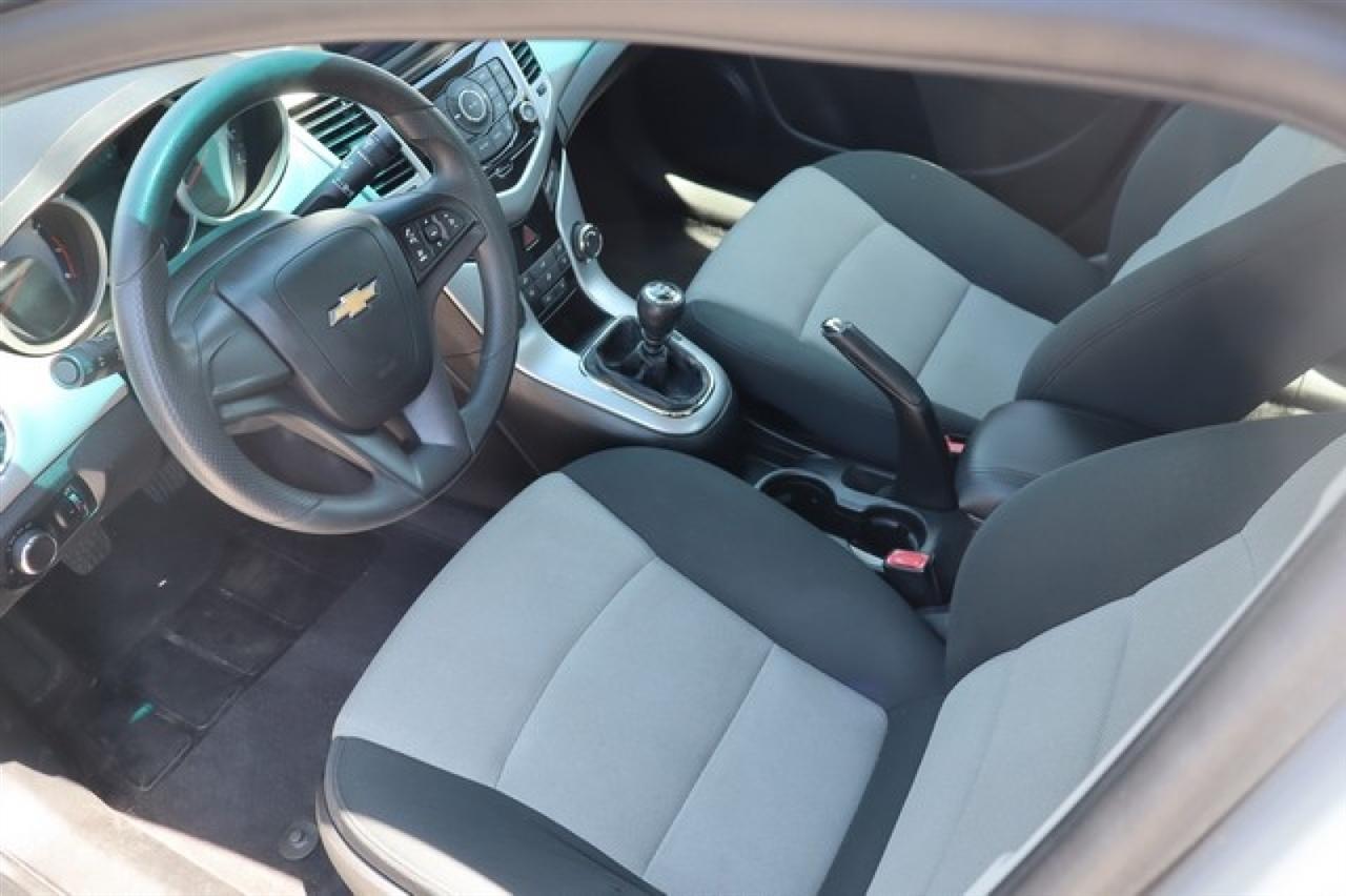 Chevrolet Cruze  2012