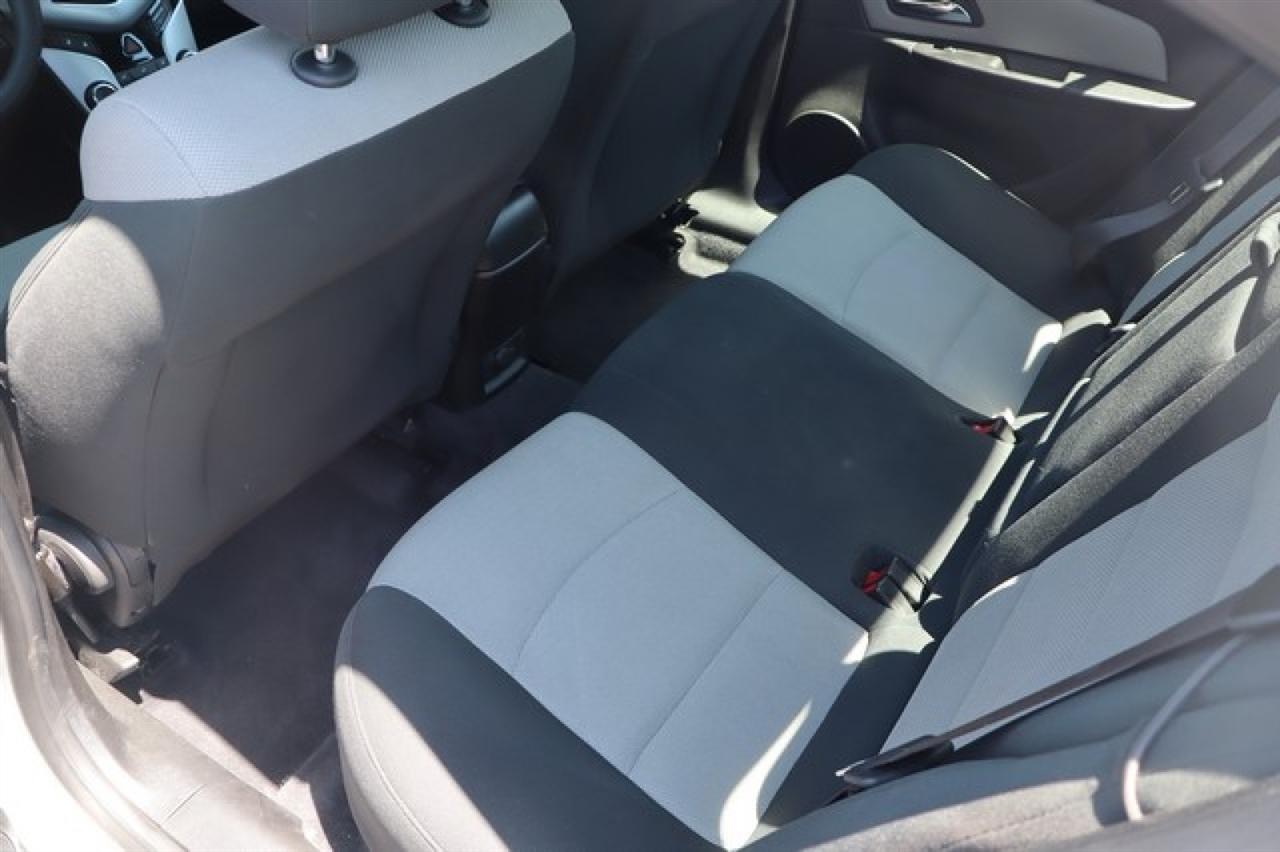 Chevrolet Cruze  2012