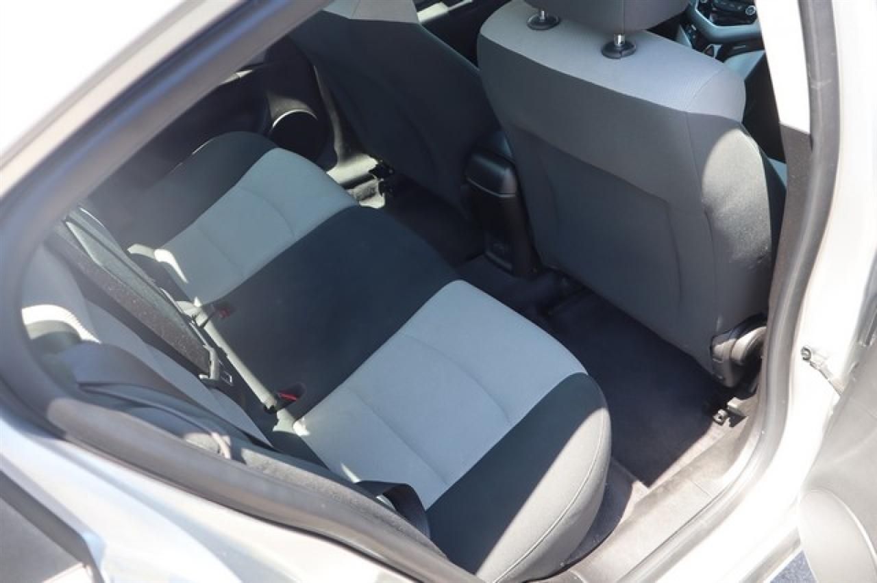 Chevrolet Cruze  2012